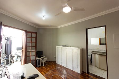 Casa de condomínio para alugar com 380m², 4 quartos e 5 vagasSuite 3