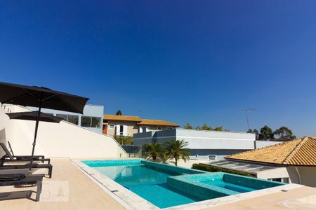 Casa de condomínio para alugar com 380m², 4 quartos e 5 vagasÁrea Externa