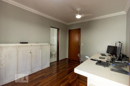 Casa de condomínio para alugar com 380m², 4 quartos e 5 vagasSuite 3