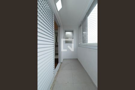 Apartamento à venda com 75m², 2 quartos e 2 vagasSacada da Suíte