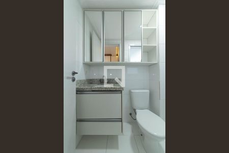 Apartamento à venda com 75m², 2 quartos e 2 vagasBanheiro da Suíte