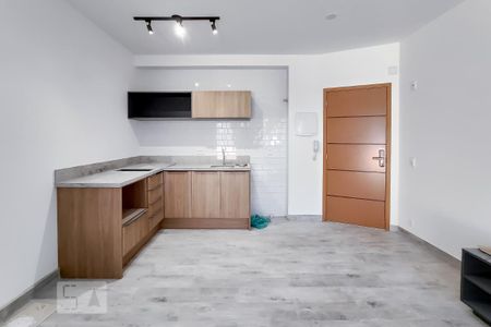Sala / Cozinha de apartamento para alugar com 1 quarto, 45m² em Santo Amaro, São Paulo