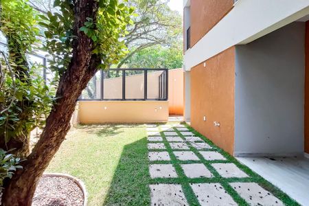 Apartamento para alugar com 45m², 1 quarto e 1 vaga Apartamento para alugar com 45m², 1 quarto e 1 vagaVaranda / Área Externa