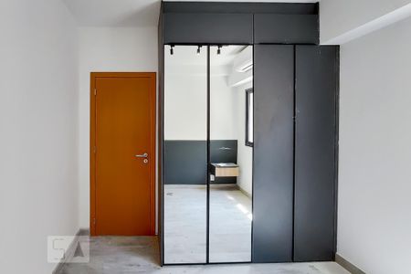 Quarto 1 de apartamento para alugar com 1 quarto, 45m² em Santo Amaro, São Paulo