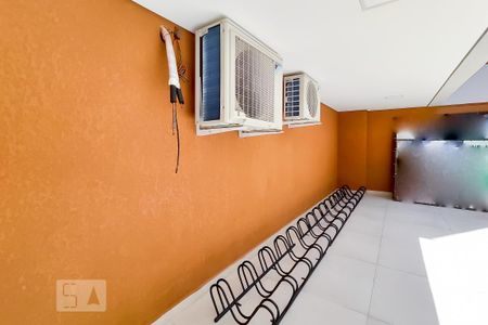 Bicicletário de apartamento para alugar com 1 quarto, 45m² em Santo Amaro, São Paulo