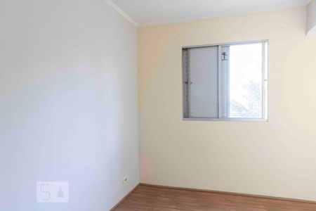 Quarto 2 de apartamento para alugar com 2 quartos, 55m² em Vila Antonieta, São Paulo