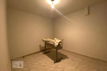 Quarto 1 de casa para alugar com 2 quartos, 70m² em Jardim Monte Alegre, Taboão da Serra