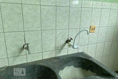 Casa para alugar com 70m², 2 quartos e sem vagaLavanderia (Torneira)