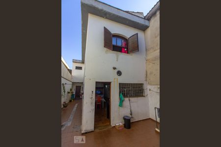 Casa à venda com 143m², 2 quartos e 2 vagasQuintal