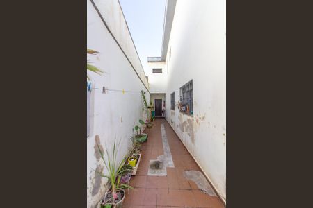 Casa à venda com 143m², 2 quartos e 2 vagasQuintal