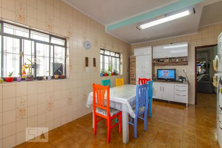 Casa à venda com 143m², 2 quartos e 2 vagasCozinha