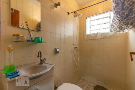 Casa à venda com 143m², 2 quartos e 2 vagasEdícula/Banheiro 