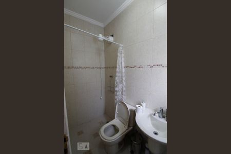 Casa à venda com 302m², 4 quartos e 2 vagas Casa à venda com 302m², 4 quartos e 2 vagasBanheiro da Suíte 4