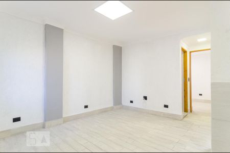 Sala de casa para alugar com 1 quarto, 38m² em Parque Jabaquara, São Paulo