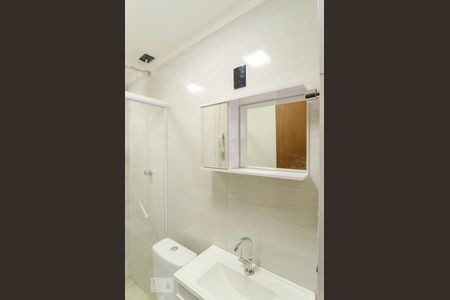 Banheiro Social de casa para alugar com 1 quarto, 36m² em Parque Jabaquara, São Paulo