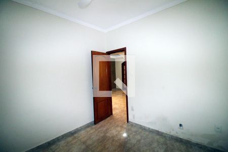 Quarto 1 de casa para alugar com 3 quartos, 100m² em Colégio, Rio de Janeiro