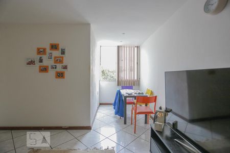 Sala de apartamento para alugar com 2 quartos, 55m² em Praça da Bandeira, Rio de Janeiro