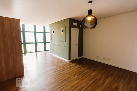 Sala de kitnet/studio para alugar com 1 quarto, 50m² em Vila Romana, São Paulo