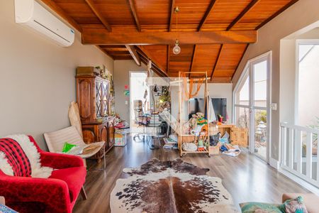 Casa de condomínio à venda com 230m², 4 quartos e 3 vagasCobertura