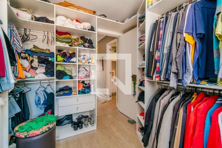 Casa de condomínio à venda com 230m², 4 quartos e 3 vagasQuarto 4