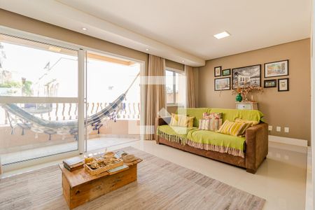 Casa de condomínio à venda com 230m², 4 quartos e 3 vagasSala