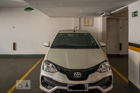 Apartamento à venda com 85m², 2 quartos e 2 vagas Apartamento à venda com 85m², 2 quartos e 2 vagasGaragem