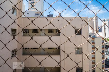 Vista da Sala de apartamento à venda com 2 quartos, 85m² em Centro, Campinas