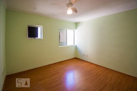 Apartamento à venda com 85m², 2 quartos e 2 vagas Apartamento à venda com 85m², 2 quartos e 2 vagasQuarto 2