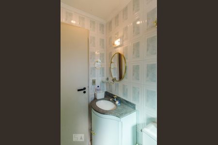 Apartamento à venda com 70m², 2 quartos e 1 vaga Apartamento à venda com 70m², 2 quartos e 1 vagaBanheiro