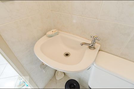 Apartamento à venda com 70m², 2 quartos e 1 vaga Apartamento à venda com 70m², 2 quartos e 1 vagaBanheiro de serviço