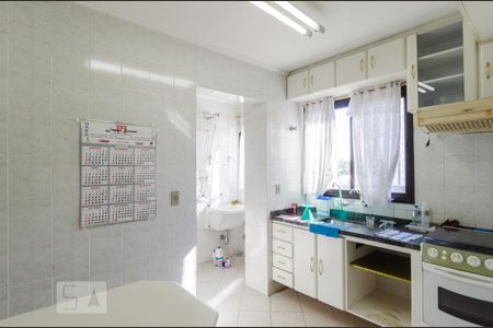 Apartamento à venda com 70m², 2 quartos e 1 vaga Apartamento à venda com 70m², 2 quartos e 1 vagaCozinha