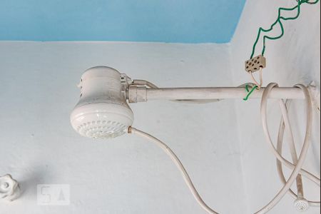 Casa de condomínio à venda com 400m², 7 quartos e 2 vagas Casa de condomínio à venda com 400m², 7 quartos e 2 vagasCasa1/chuveiro