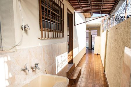 Casa de condomínio à venda com 400m², 7 quartos e 2 vagas Casa de condomínio à venda com 400m², 7 quartos e 2 vagasCasa frente/Área de serviço