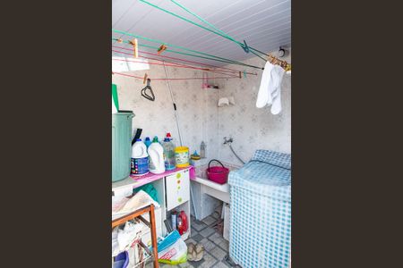 Casa de condomínio à venda com 400m², 7 quartos e 2 vagas Casa de condomínio à venda com 400m², 7 quartos e 2 vagasCasa1/área de serviço