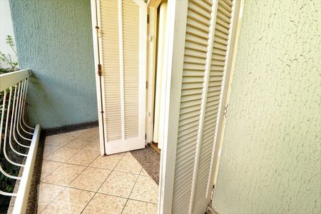 Casa à venda com 250m², 3 quartos e 3 vagasVaranda