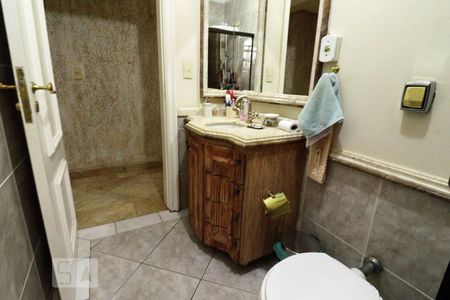 Casa à venda com 250m², 3 quartos e 3 vagasBanheiro 3