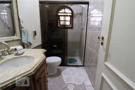 Casa à venda com 250m², 3 quartos e 3 vagasBanheiro 3