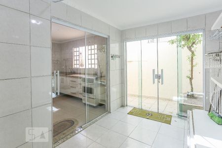 Casa para alugar com 110m², 2 quartos e 1 vagaArea de Serviço