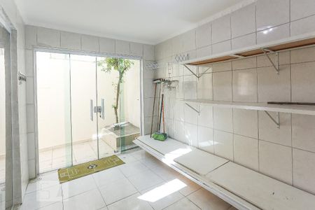 Casa para alugar com 110m², 2 quartos e 1 vagaArea de Serviço