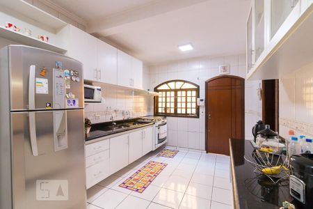 Casa para alugar com 385m², 3 quartos e 5 vagasCozinha