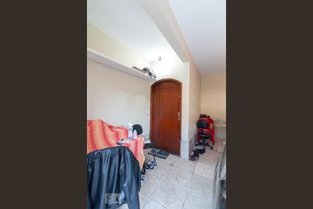 Casa para alugar com 385m², 3 quartos e 5 vagasGaragem - entrada para cozinha