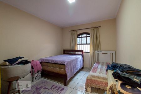 Quarto 1 de casa para alugar com 3 quartos, 385m² em Vila Endres, Guarulhos