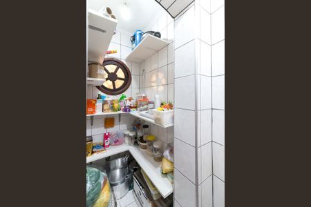 Casa para alugar com 385m², 3 quartos e 5 vagasCozinha - despensa