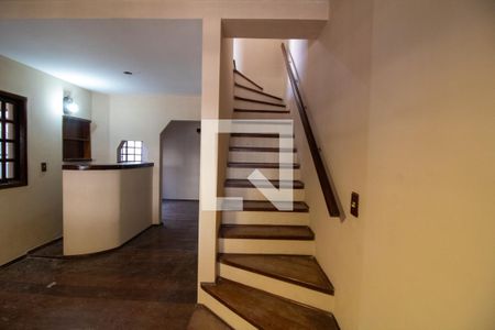 Escada de casa para alugar com 3 quartos, 150m² em Chácara Santo Antônio (zona Sul), São Paulo