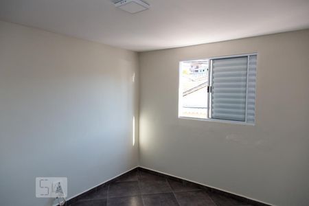 Quarto 2 de casa para alugar com 2 quartos, 60m² em Vila Mazzei, São Paulo