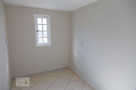Quarto 1 de casa para alugar com 2 quartos, 60m² em Vila Mazzei, São Paulo