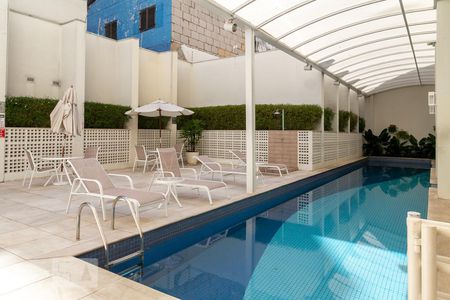 Studio para alugar com 29m², 1 quarto e 1 vaga Studio para alugar com 29m², 1 quarto e 1 vagaÁrea comum - Piscina