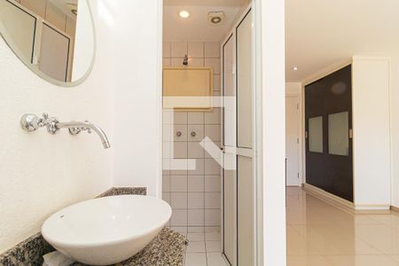 Banheiro de kitnet/studio para alugar com 1 quarto, 29m² em Consolação, São Paulo