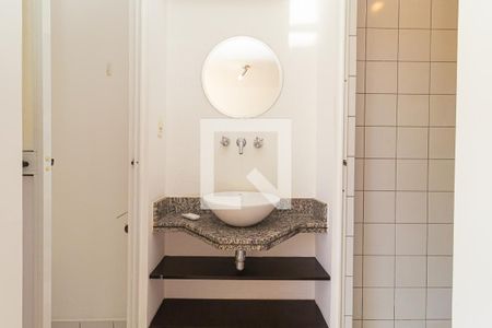 Studio para alugar com 29m², 1 quarto e 1 vaga Studio para alugar com 29m², 1 quarto e 1 vagaBanheiro