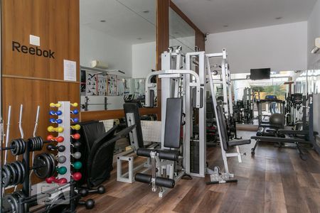 Studio para alugar com 29m², 1 quarto e 1 vaga Studio para alugar com 29m², 1 quarto e 1 vagaÁrea comum - Academia